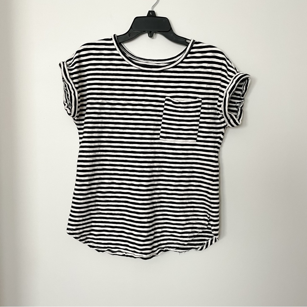 Merona Black and White Striped Chest Pocket Tee Size Medium